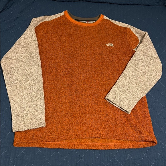 The North Face Men's Orange and Gray Sweater - Picture 7 of 10